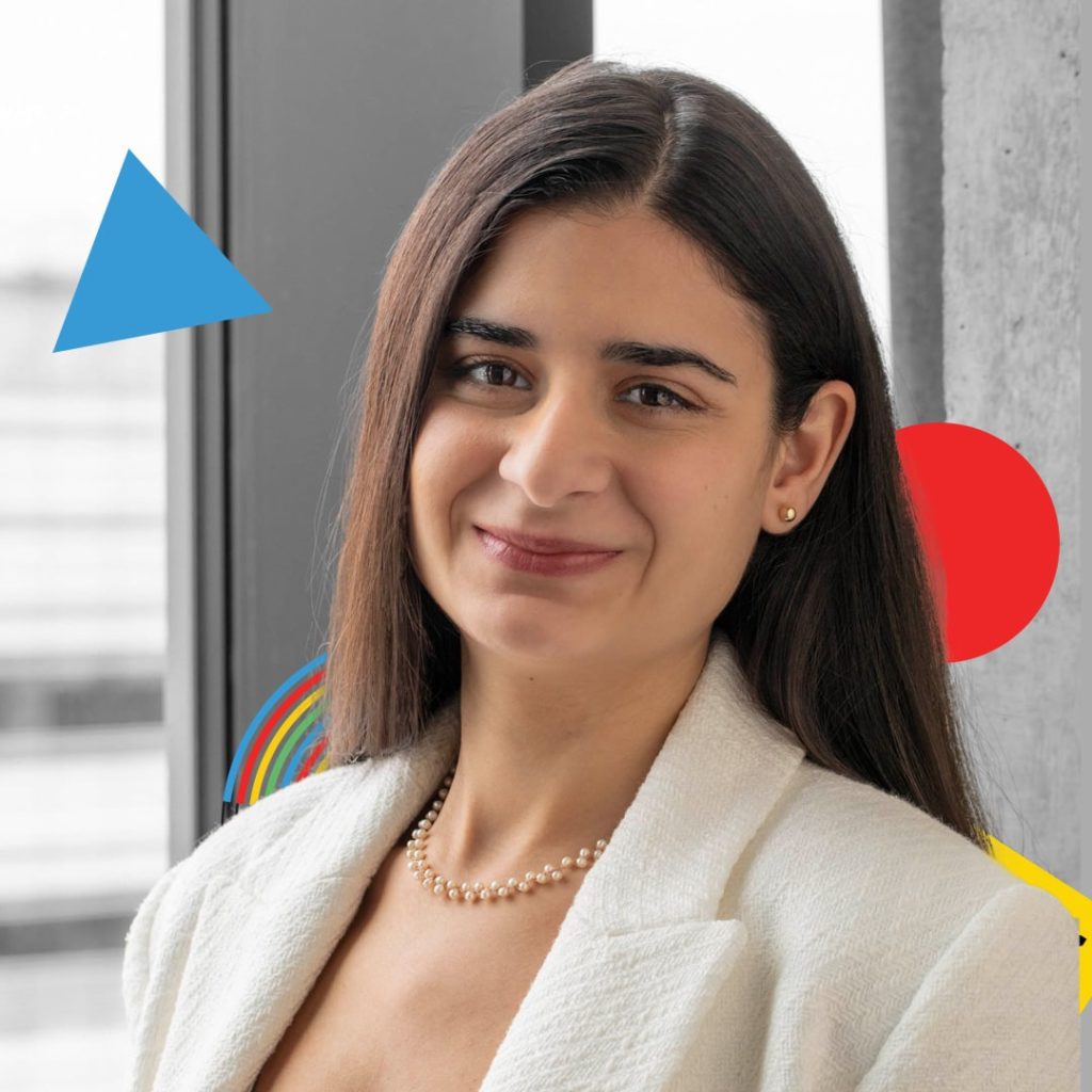 Ioanna – Social Media Executive
